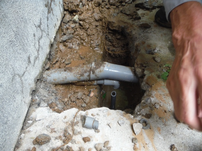 水道配管漏れ補修